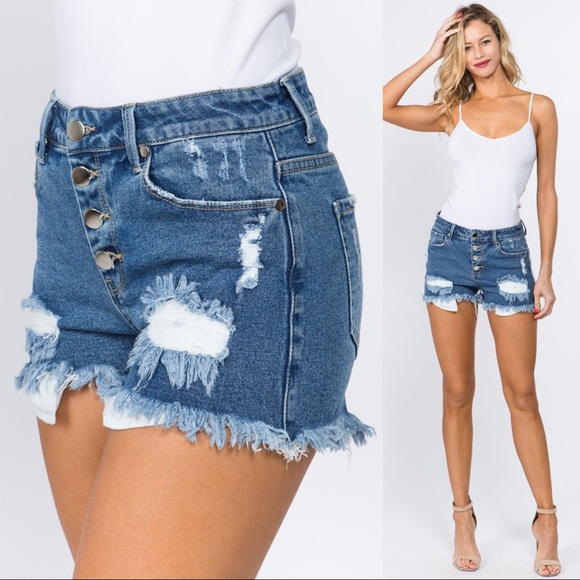 Button fly distressed jean shorts - Picture 4 of 5